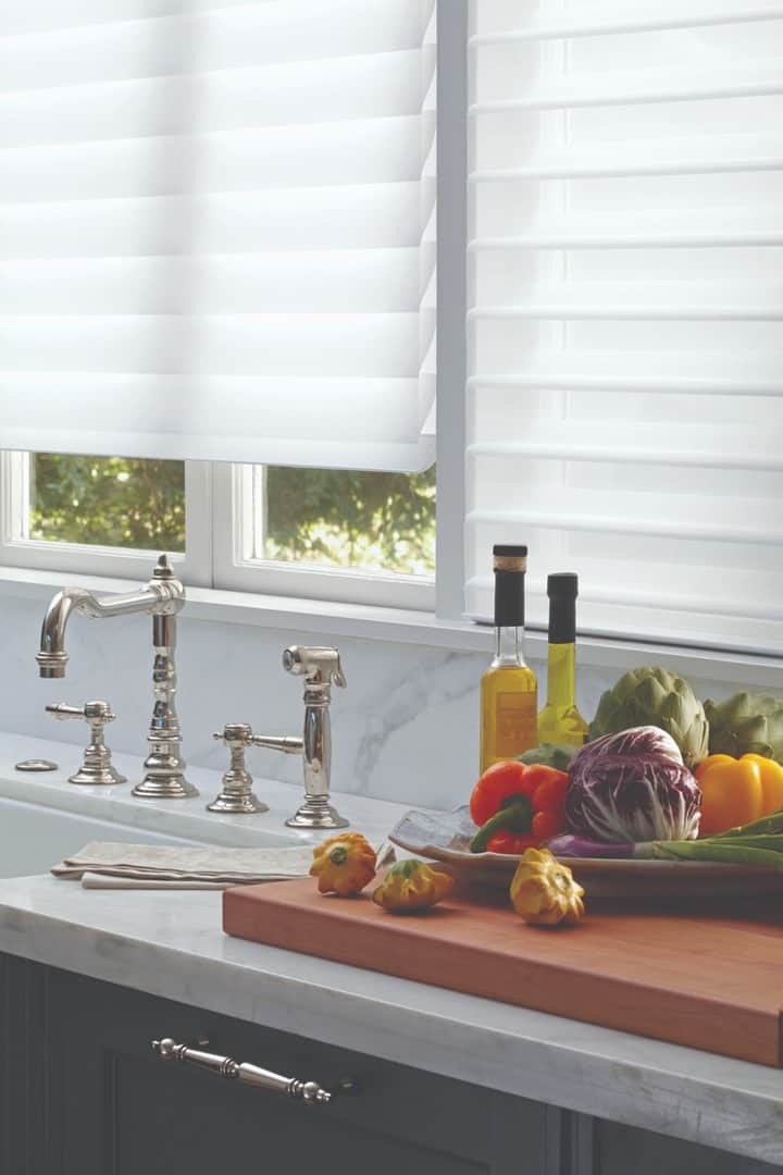 Silhouette® Window Shadings near Staten Island, New York (NY) with adjustable fabric vanes and beautiful colors.